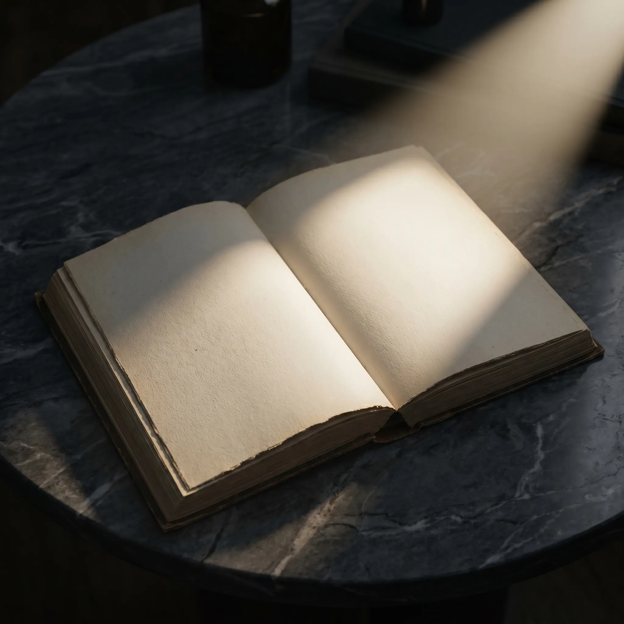 Prompt An open book lying 202605252030 resultado